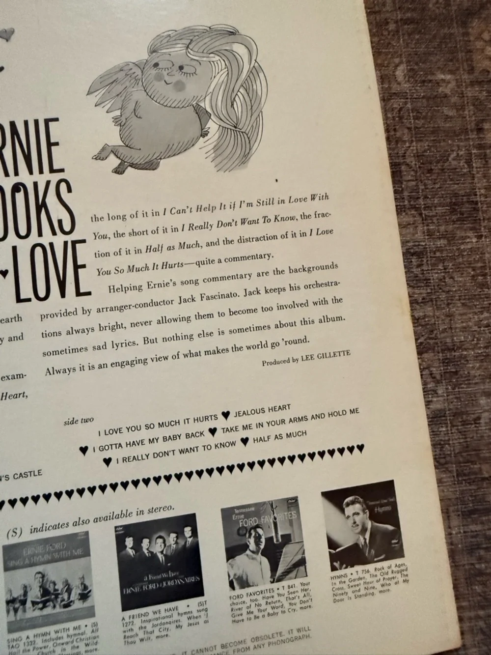 Tennessee Ernie Ford‎ Vinyl Record - Ernie Looks at Love, Mint
